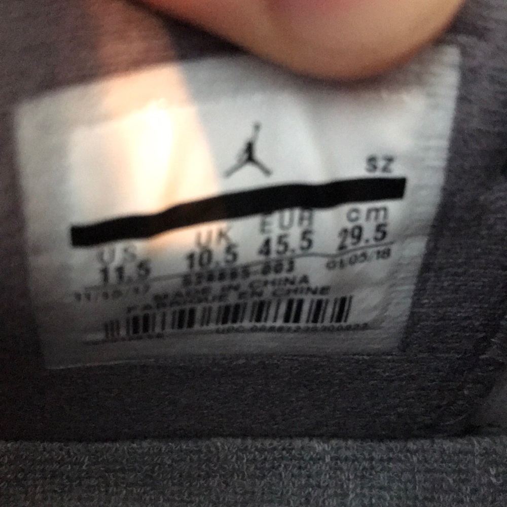 Jordan 11 Low Cool Grey - Picture 6 of 7
